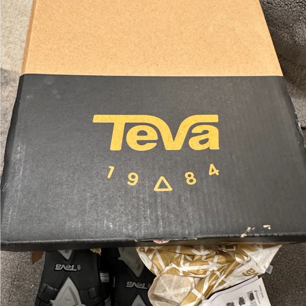Teva Black and Gray Women's Sandals - Picture 7 of 7